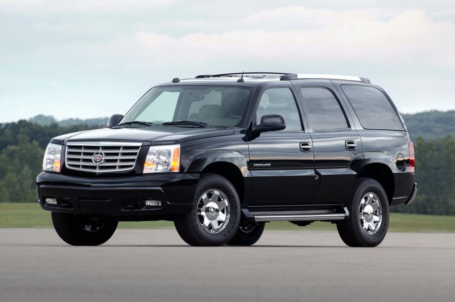 Cadillac Escalade 2002 года  (фото 1 из 47)